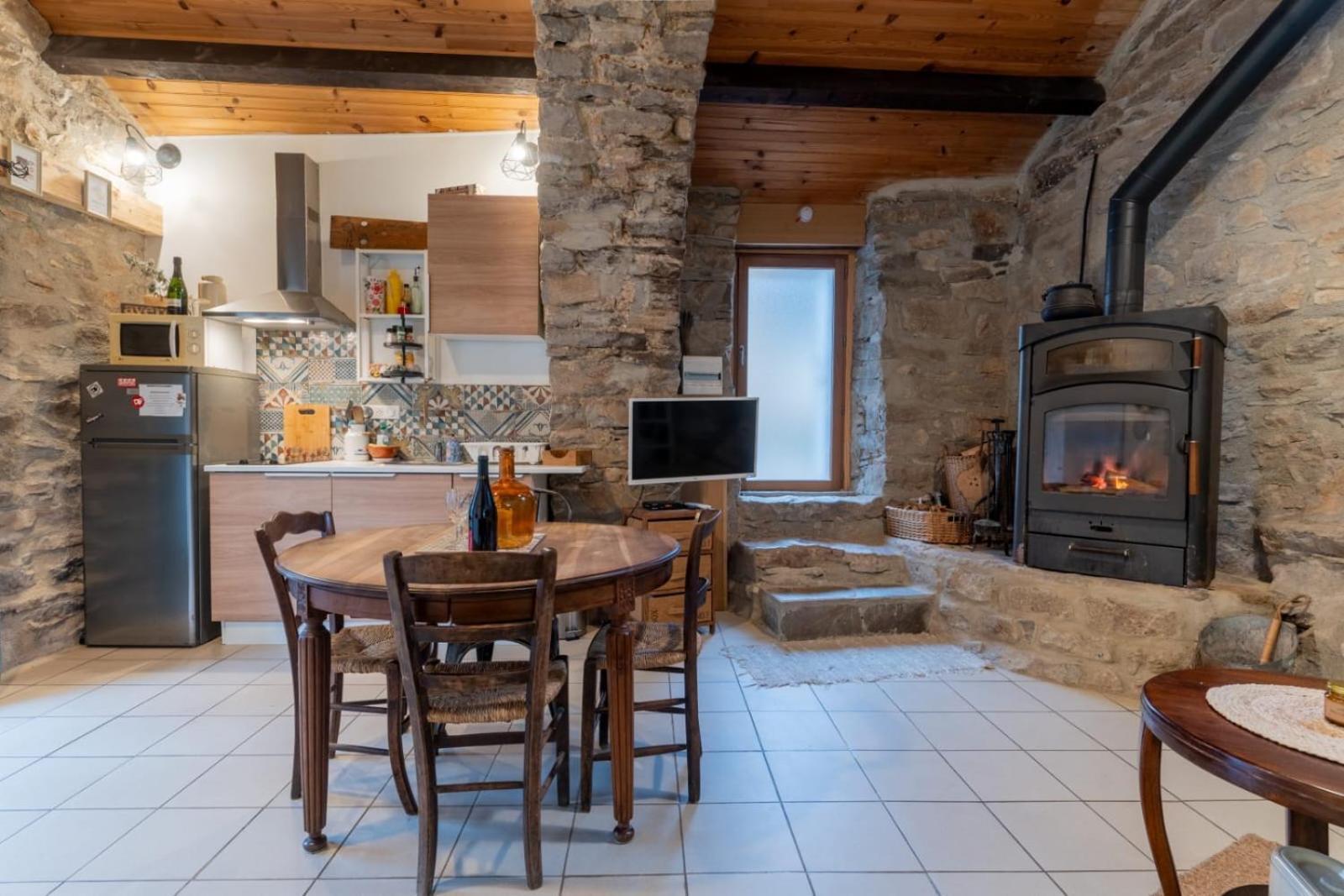 Petite Maison Pleine Nature La Bastide-Pradines Eksteriør bilde